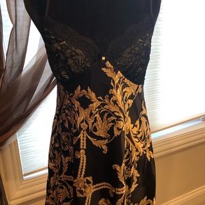 Black and gold chemise/night gown
